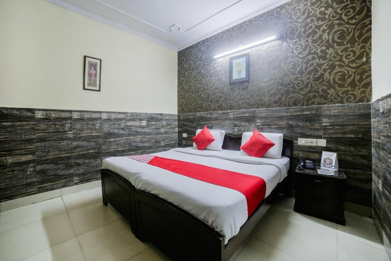 Oyo Downtown Inn Near Leisure Valley Park Gurgaon Eksteriør billede