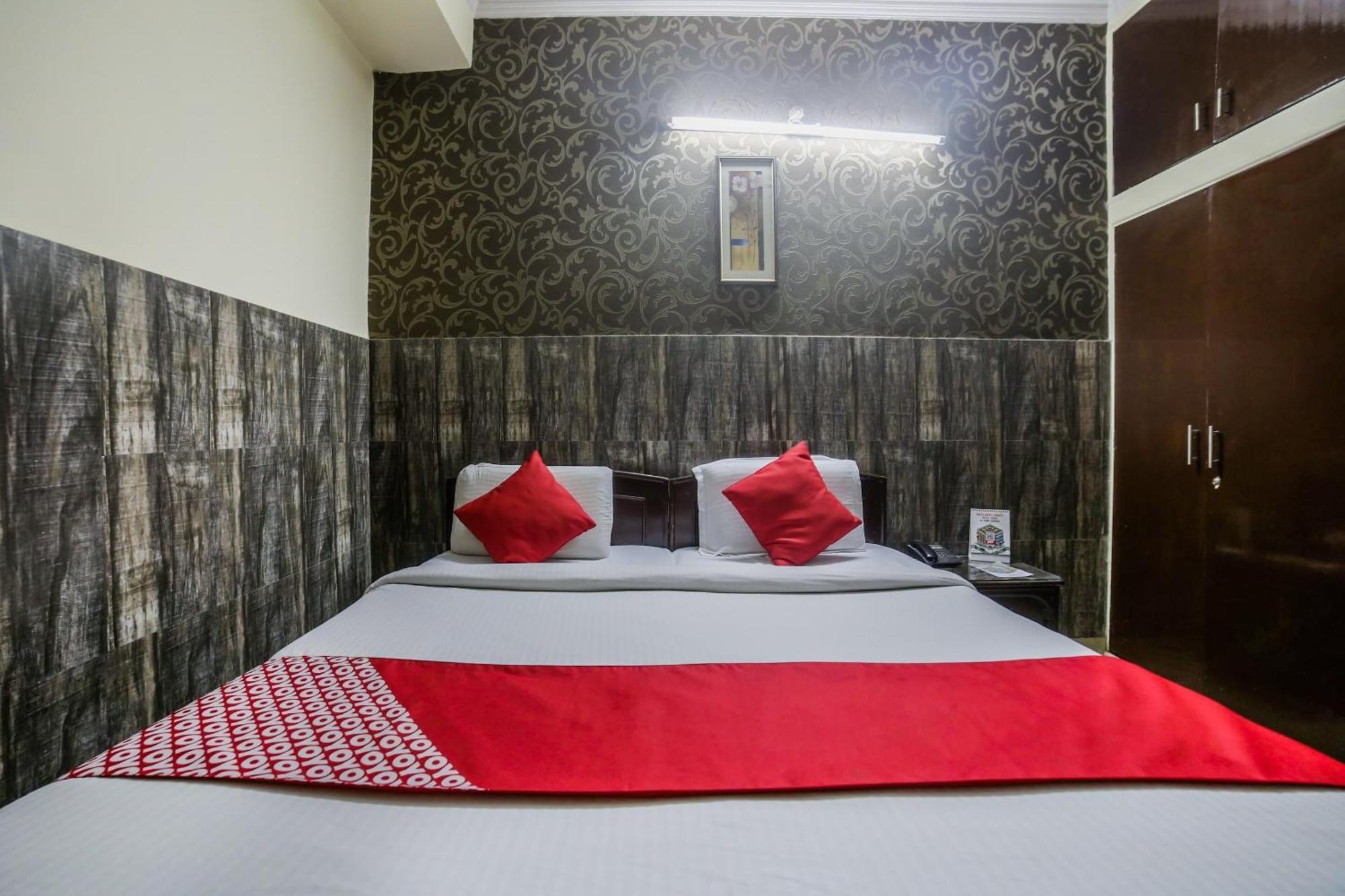 Oyo Downtown Inn Near Leisure Valley Park Gurgaon Eksteriør billede